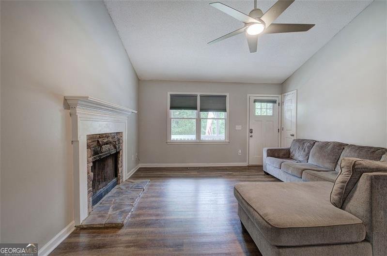 80 BROADLANDS Drive White - 11