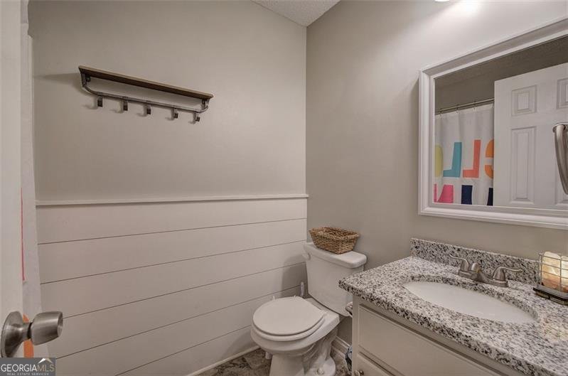 80 BROADLANDS Drive White - 36