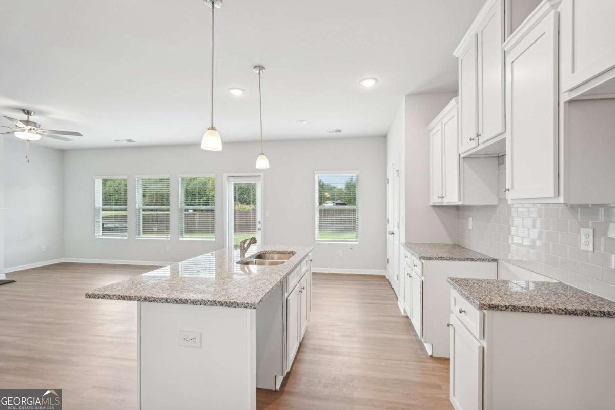 418 Lanier Circle Woodstock - 5