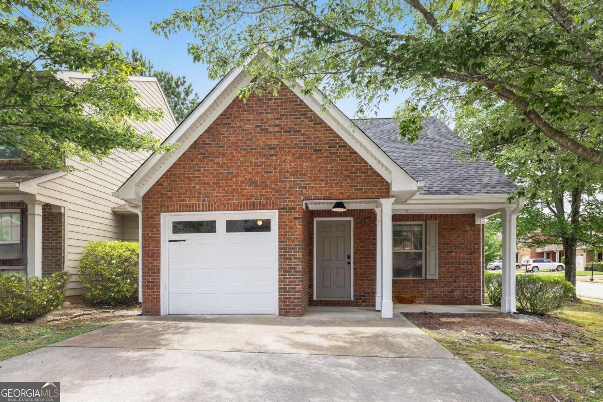 3063 Broadleaf Trail Fairburn - 1