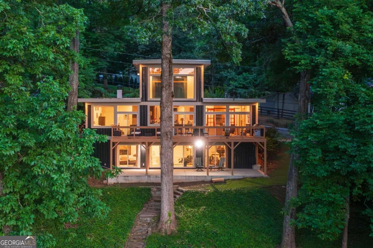 132 Lakeshore Drive Roswell - 1