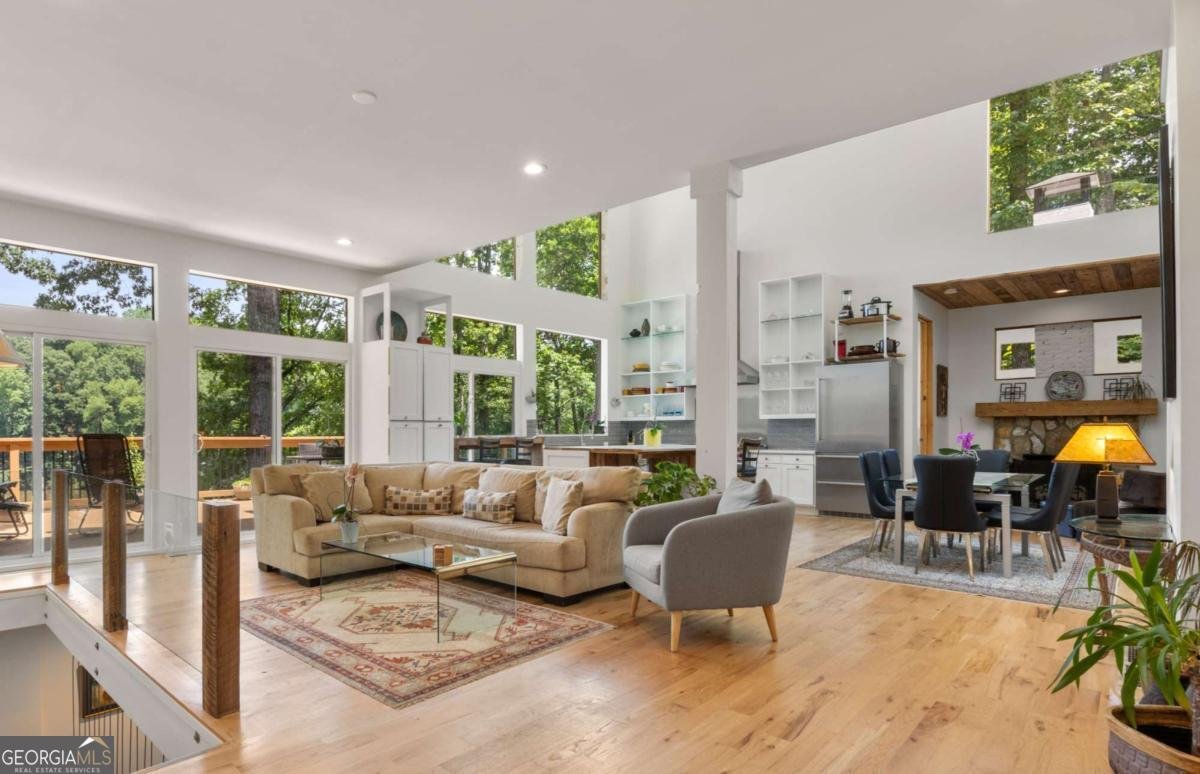 132 Lakeshore Drive Roswell - 10