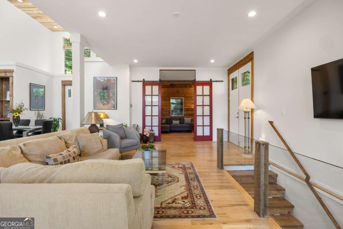 132 Lakeshore Drive Roswell - 19