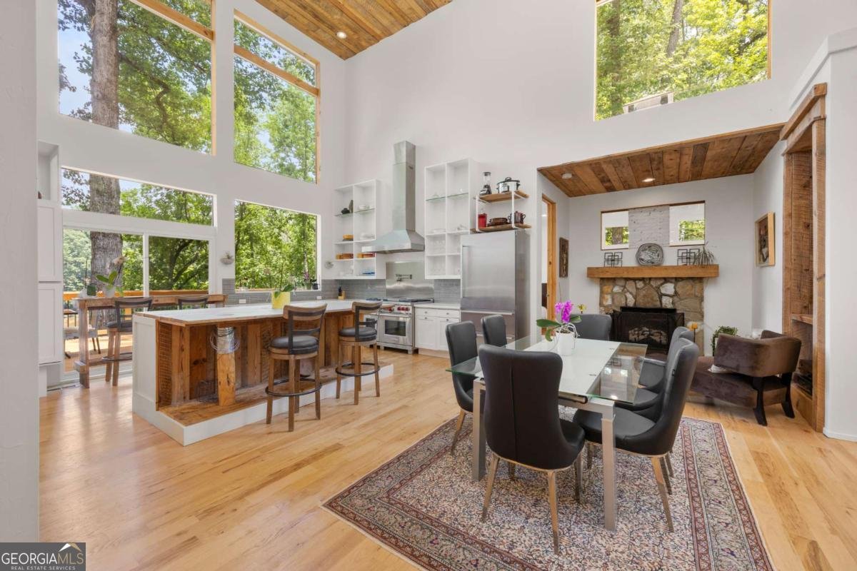 132 Lakeshore Drive Roswell - 4