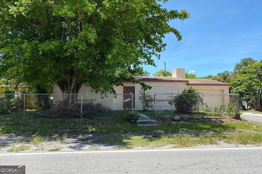 325 Silver Beach Road Riviera Beach - 2