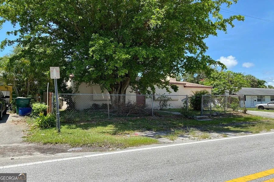 325 Silver Beach Road Riviera Beach - 3
