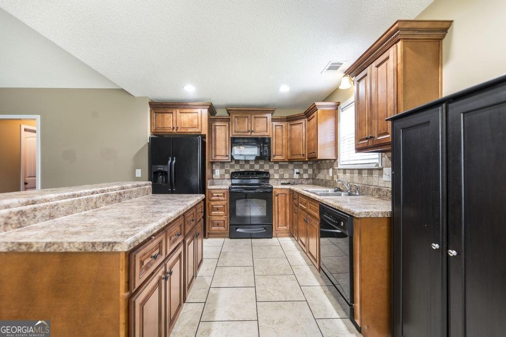 417 Madison Place Parkway Byron - 19