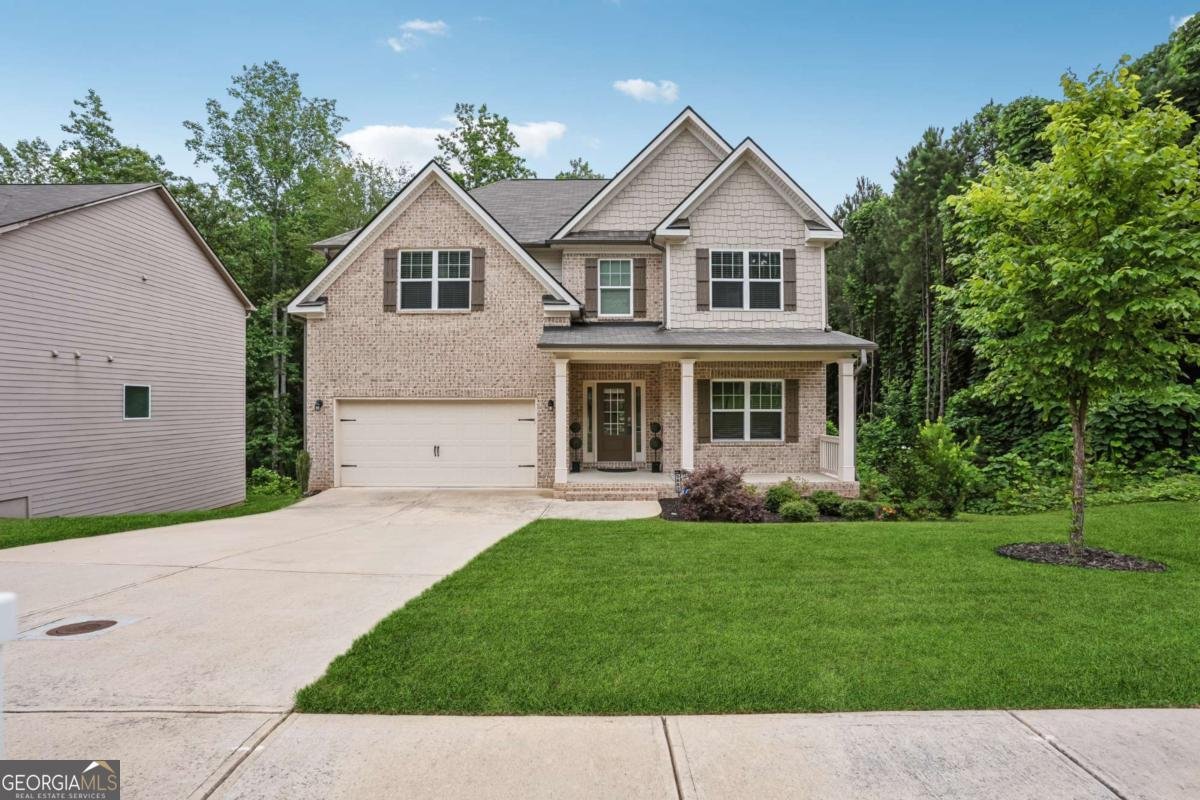5662 Valley Loop Fairburn - 1