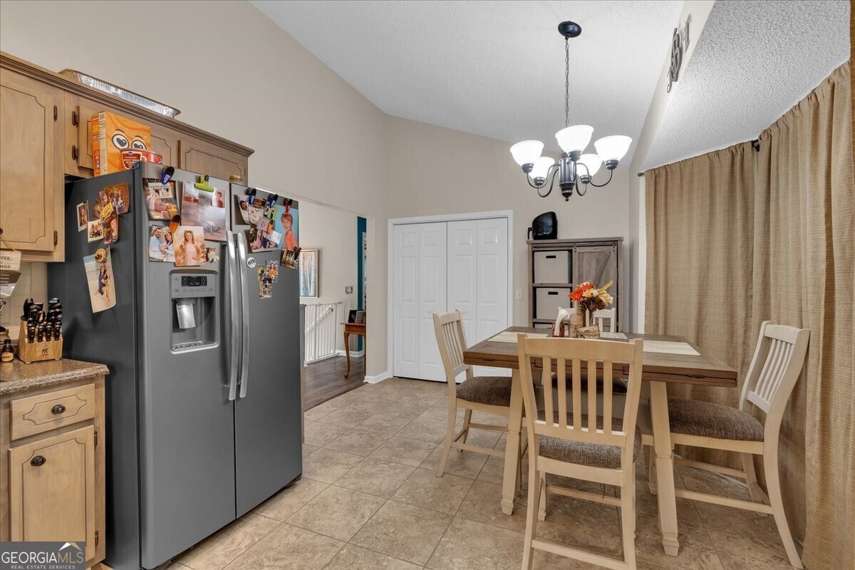 323 Bells Ferry Road White - 14