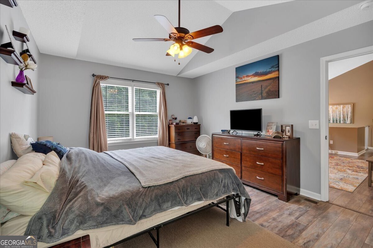323 Bells Ferry Road White - 18