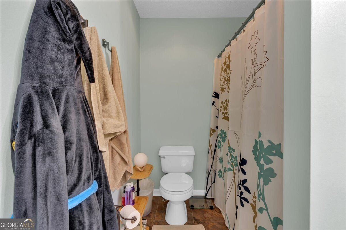 323 Bells Ferry Road White - 20