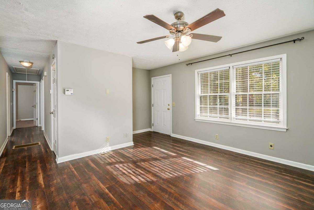 409 Colette Lane Social Circle - 9