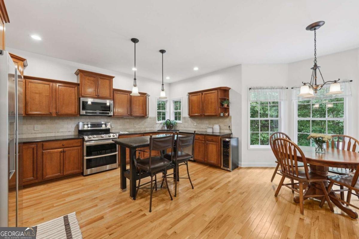 8485 Anchor on Lanier Court Gainesville - 7