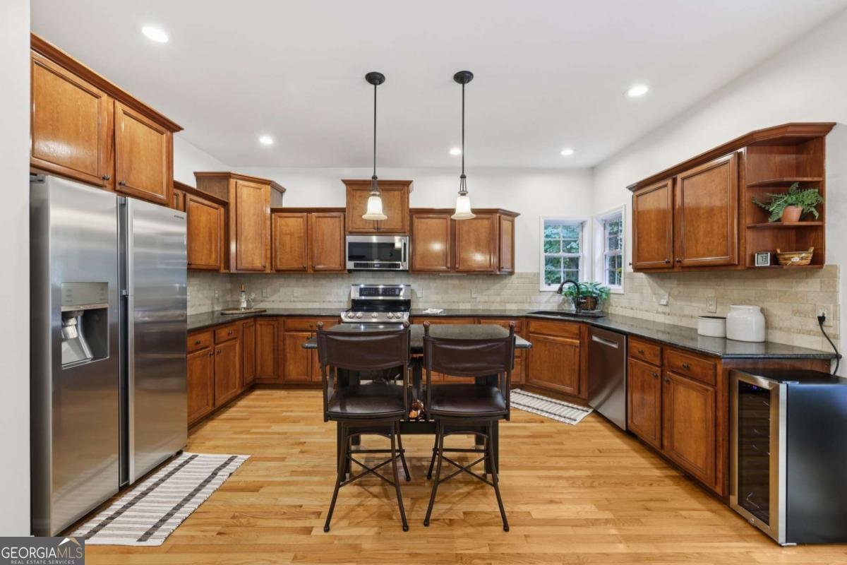 8485 Anchor on Lanier Court Gainesville - 8