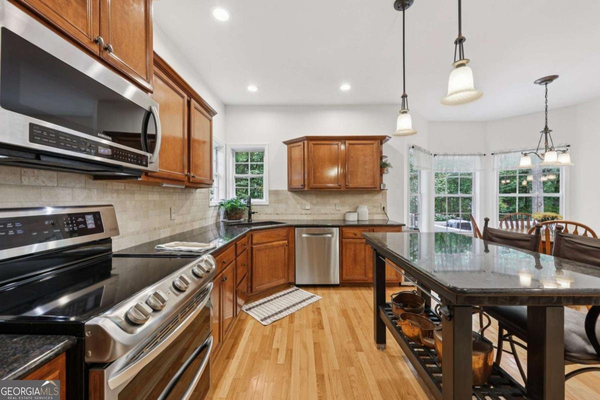 8485 Anchor on Lanier Court Gainesville - 9