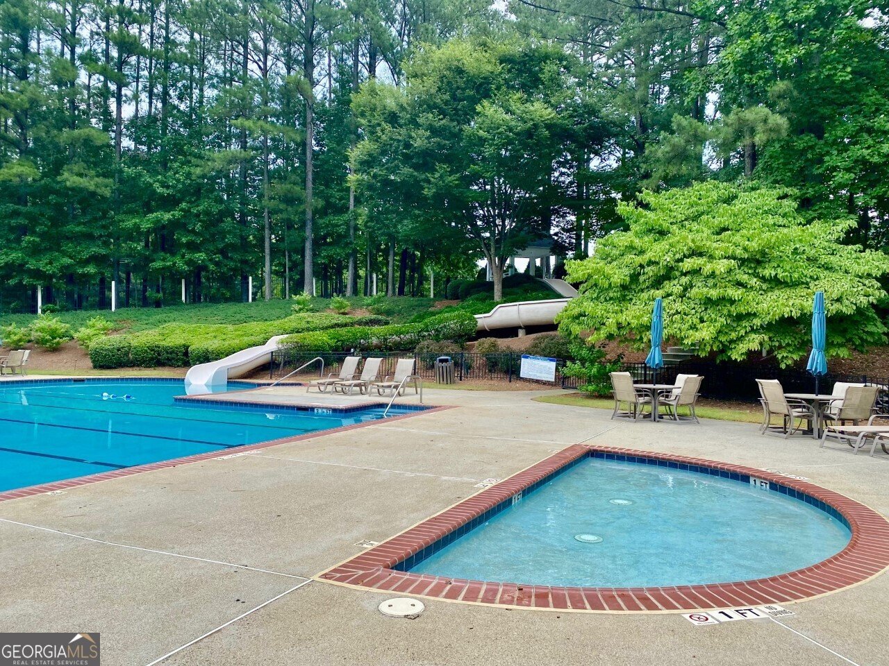 660 Briarleigh Way Woodstock - 2
