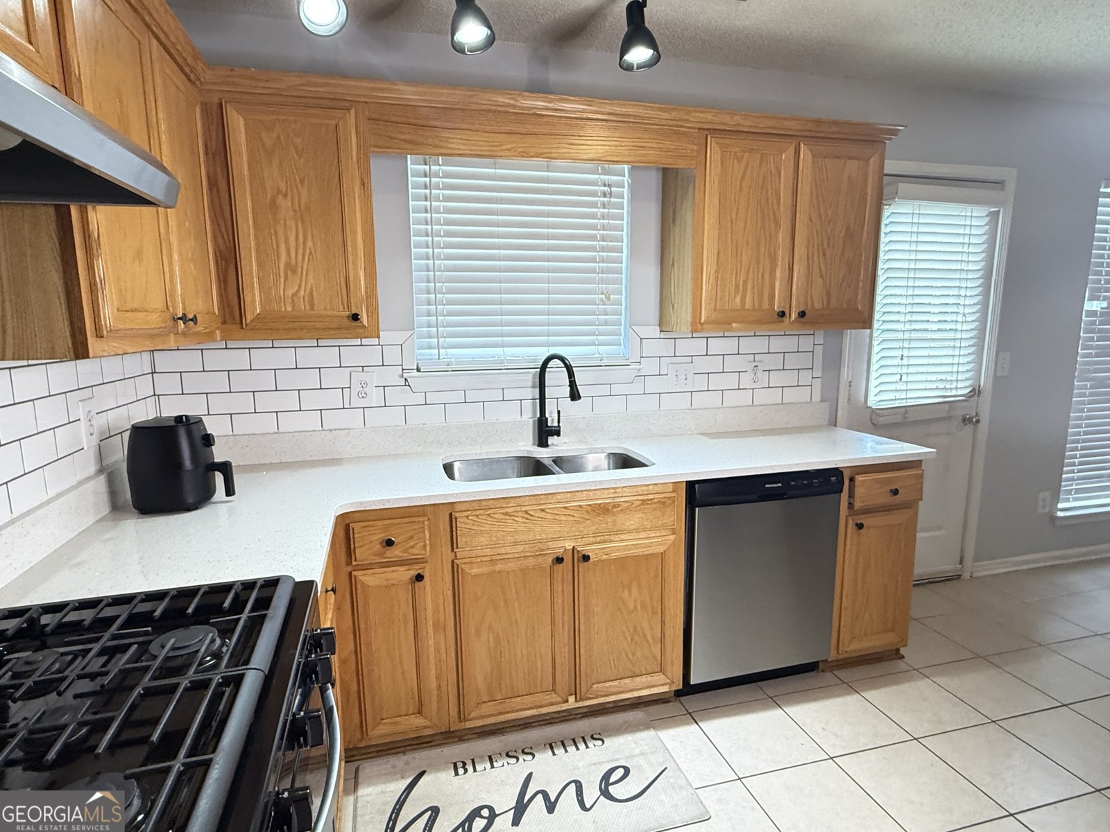 2658 Deann Drive Ellenwood - 22