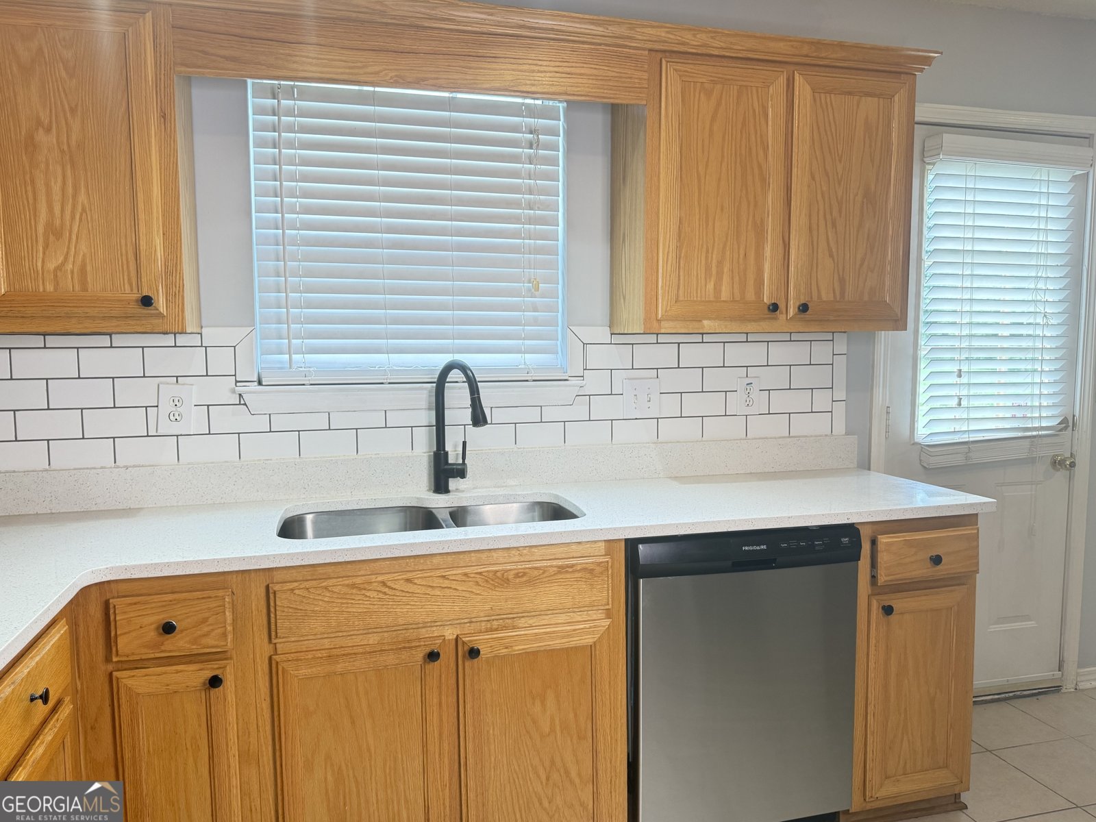 2658 Deann Drive Ellenwood - 23