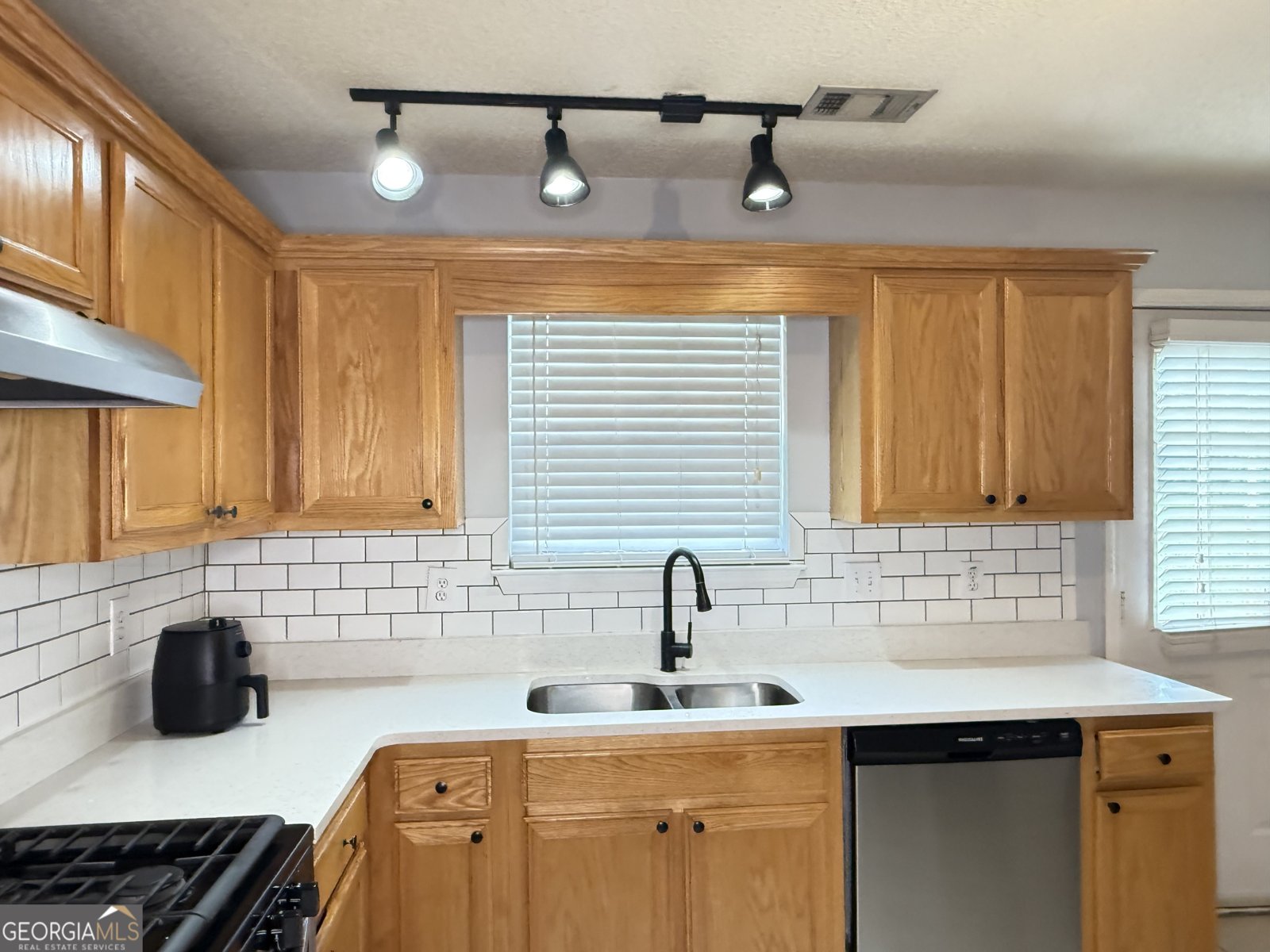2658 Deann Drive Ellenwood - 31