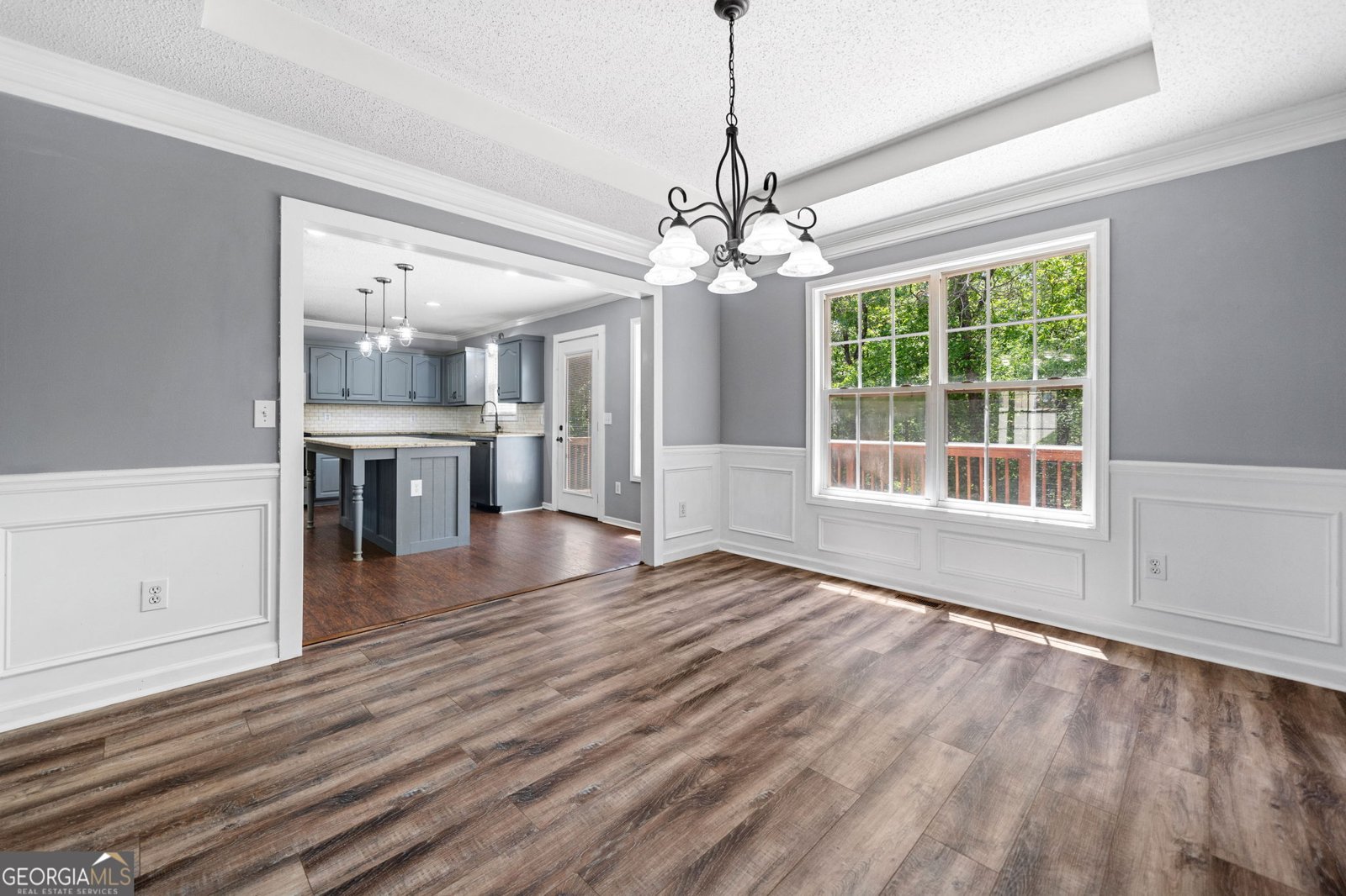 405 Maple Ridge White - 7