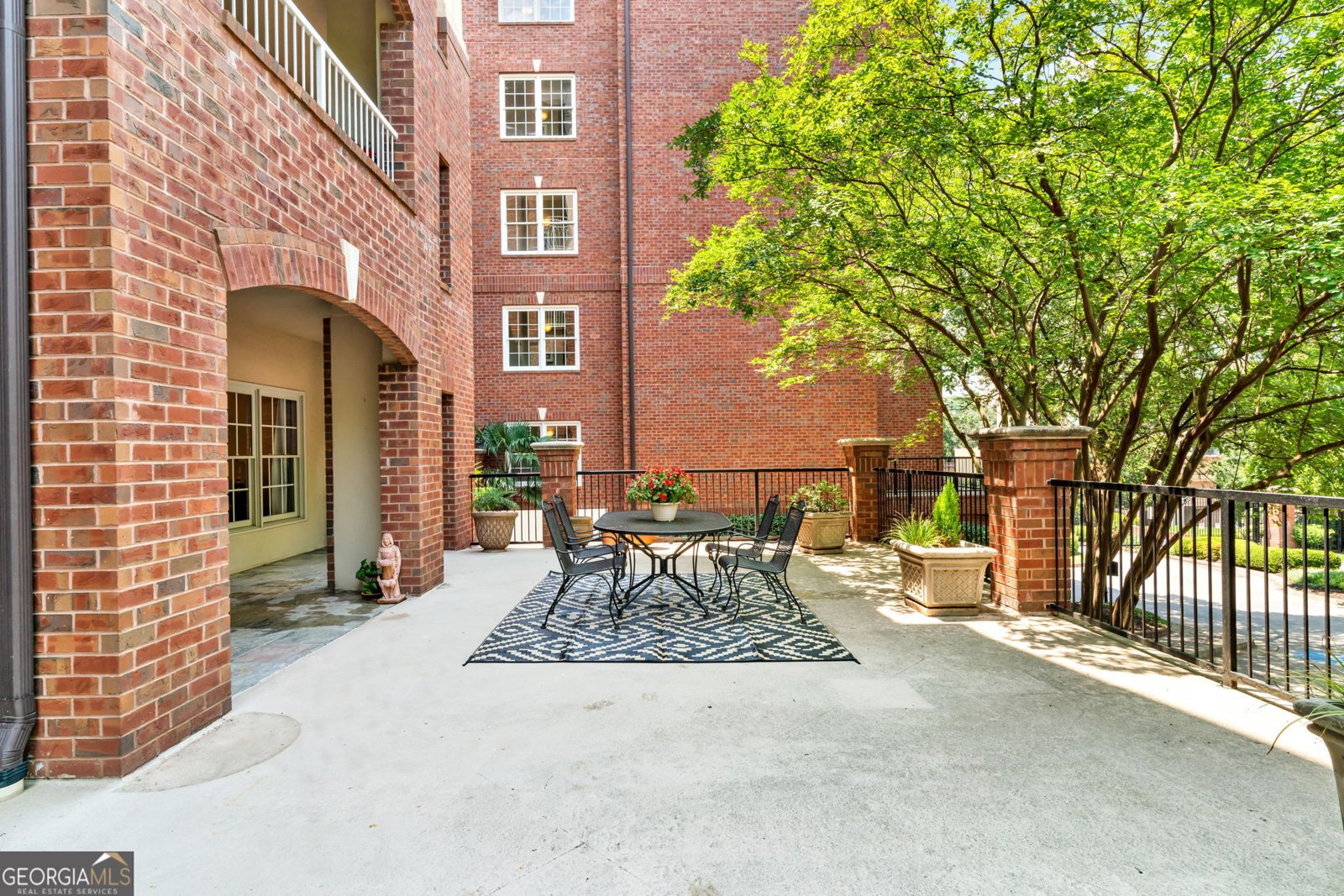 211 Colonial Homes Drive Atlanta - 31