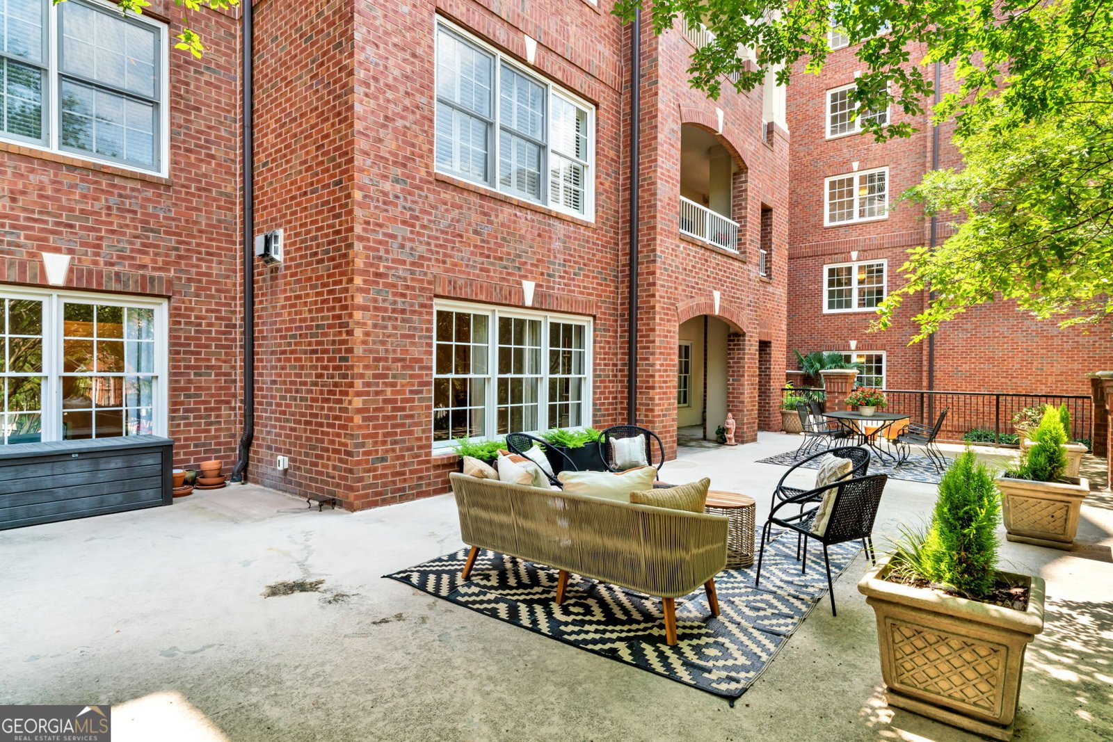 211 Colonial Homes Drive Atlanta - 33