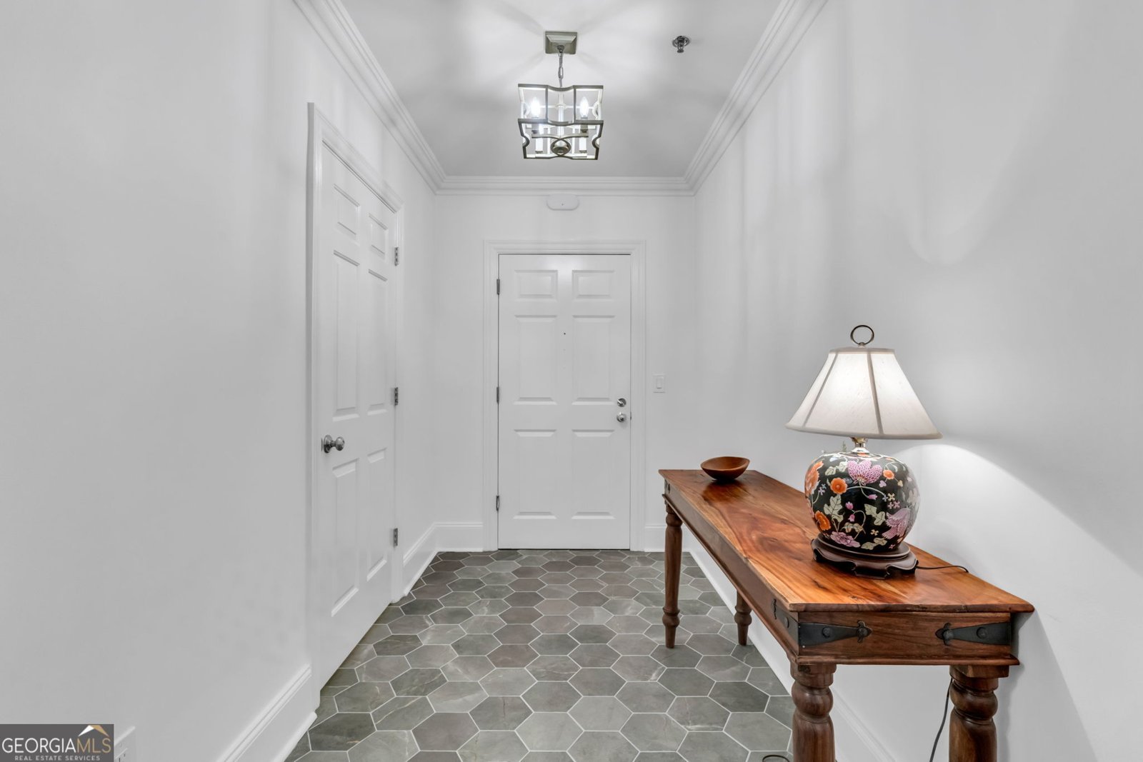211 Colonial Homes Drive Atlanta - 5