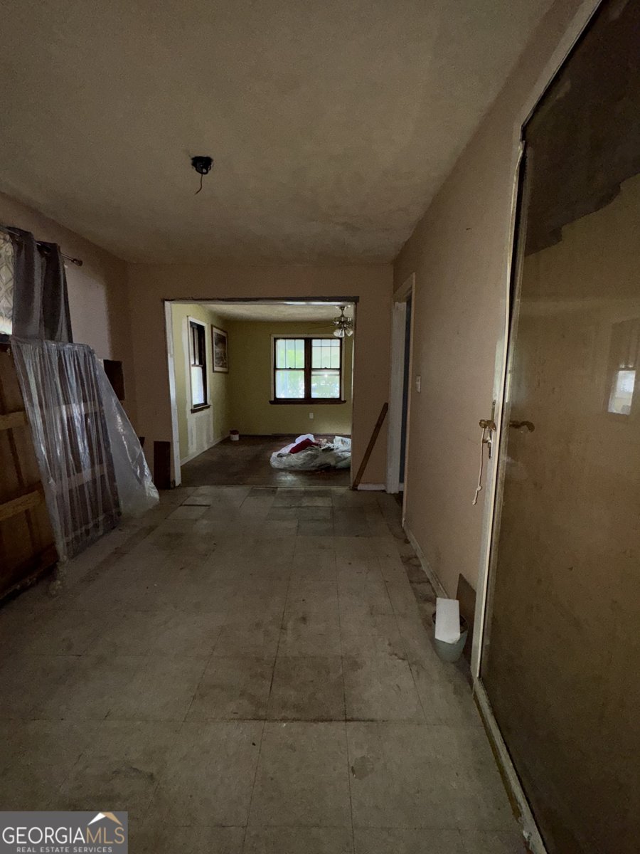 8373 Chicago Avenue Douglasville - 17