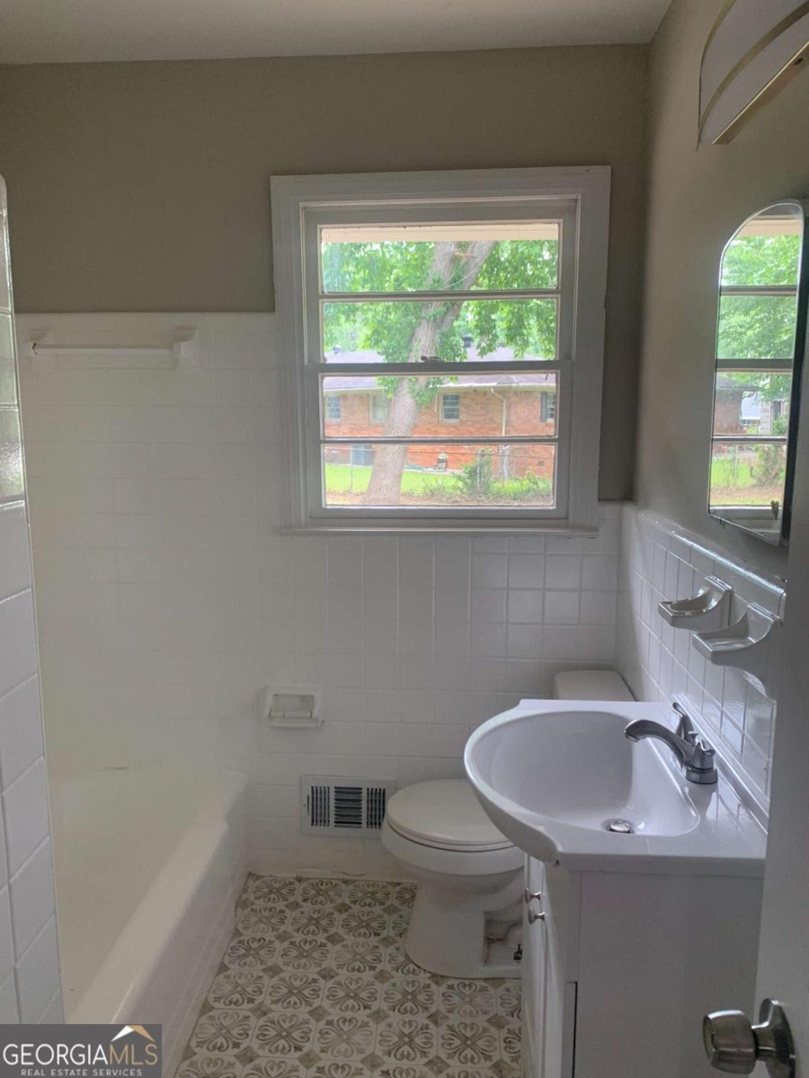 4925 Sugar Valley Road Mableton - 1