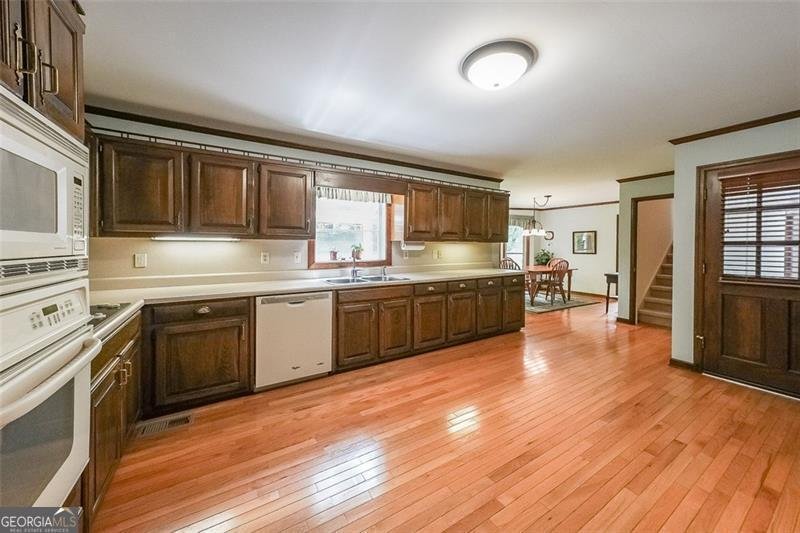 5754 Denton Peachtree Corners - 10