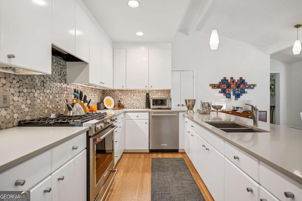2072 Castleway Drive Atlanta - 17