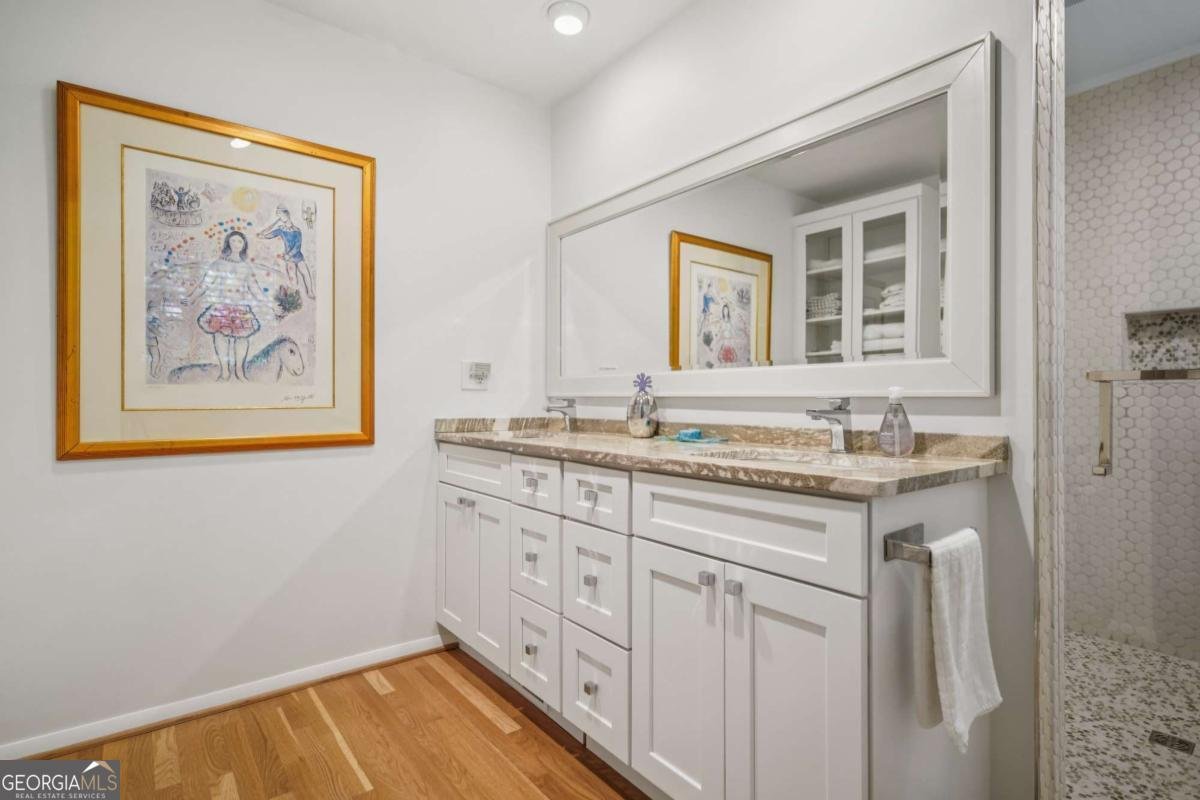2072 Castleway Drive Atlanta - 23