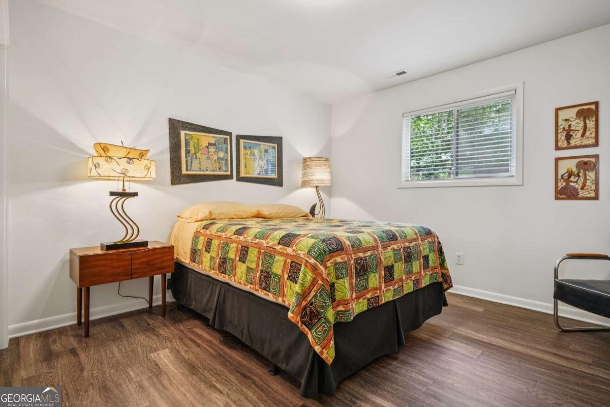 2072 Castleway Drive Atlanta - 30
