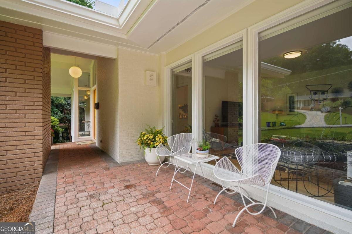 2072 Castleway Drive Atlanta - 5