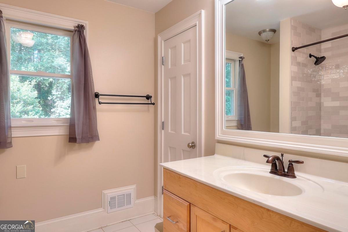 243 Riverbend Drive Eatonton - 29
