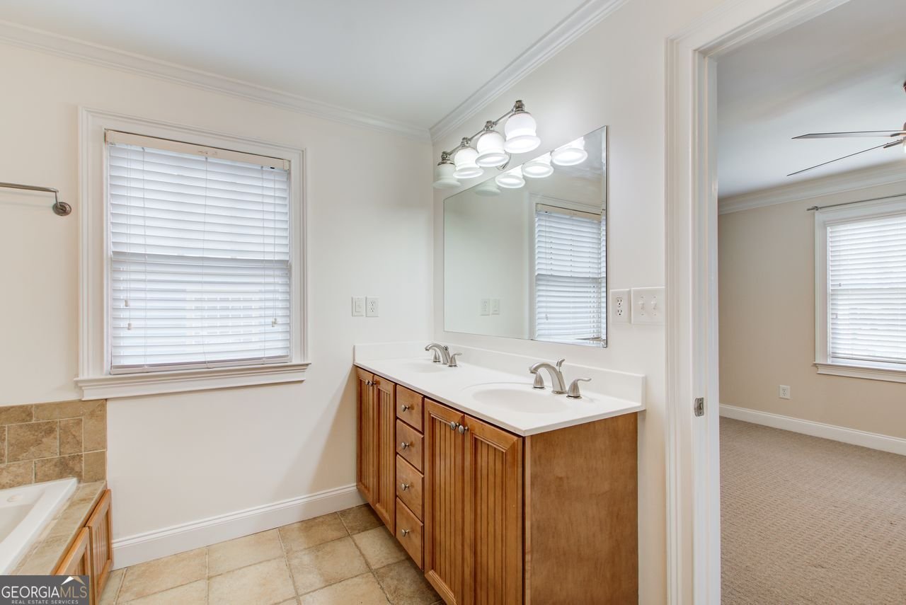 945 LONGLEY Avenue Atlanta - 21