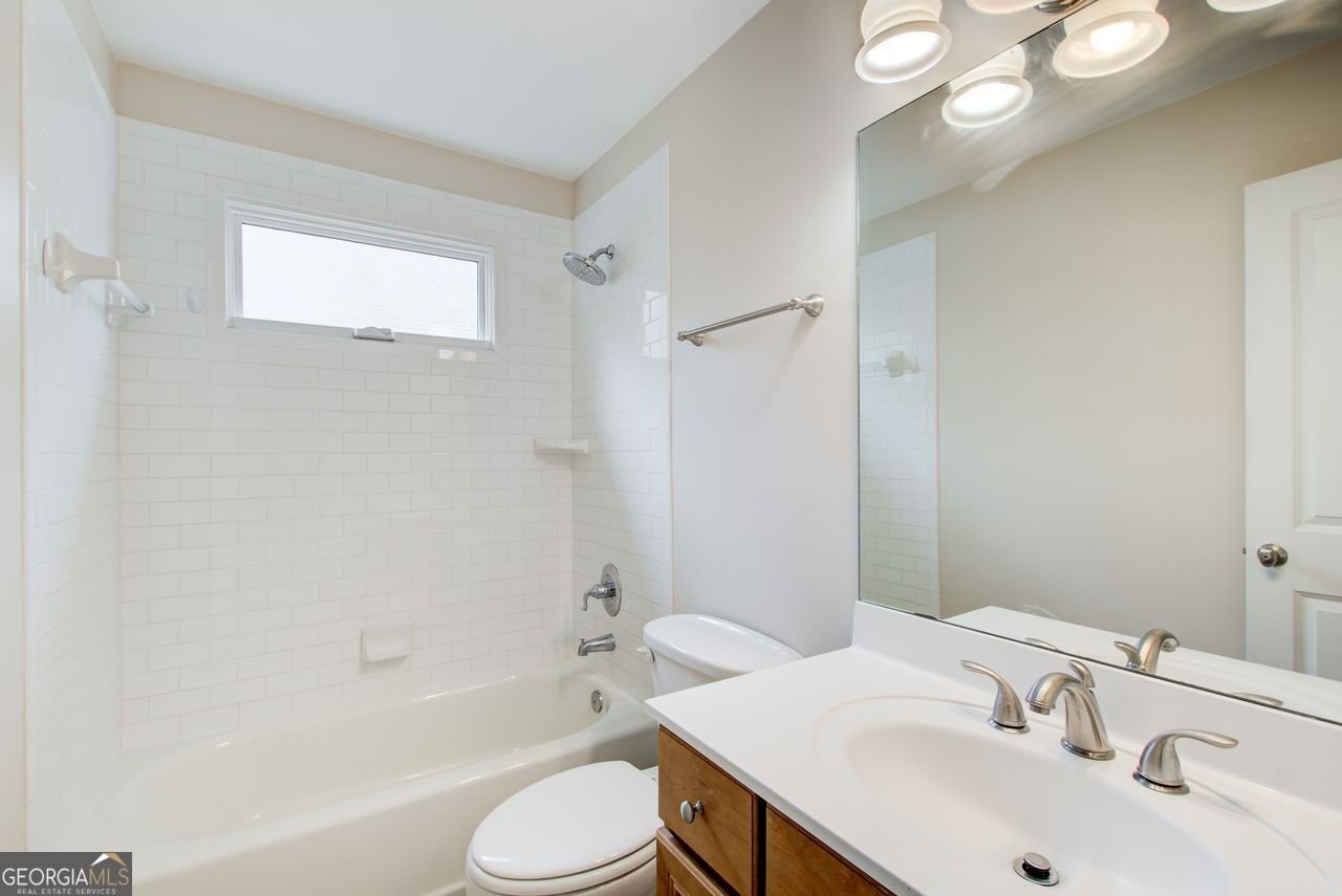 945 LONGLEY Avenue Atlanta - 25