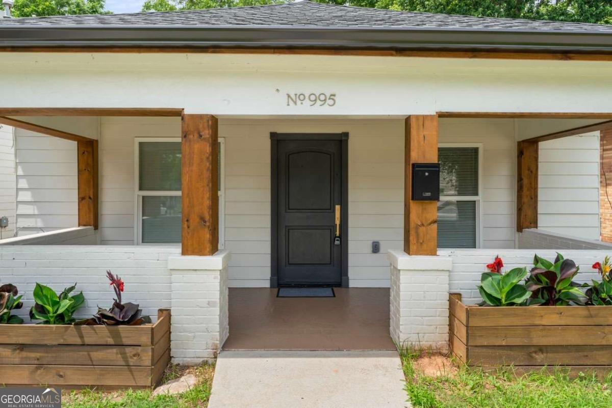 995 Lena Street Atlanta - 1