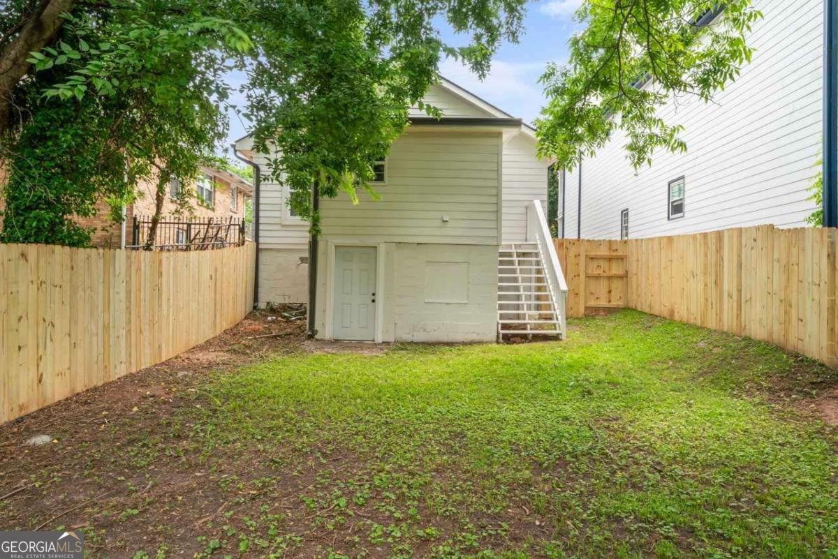 995 Lena Street Atlanta - 23