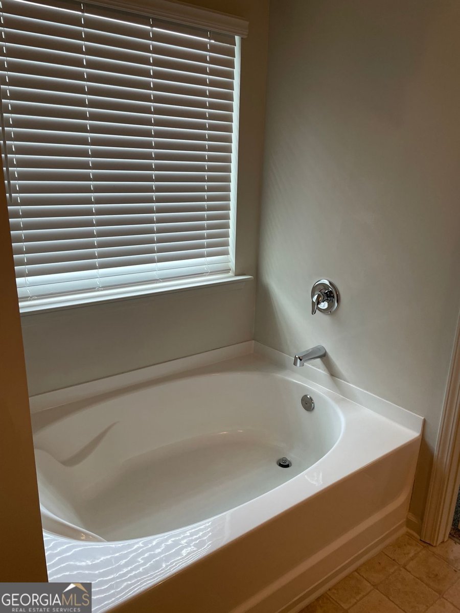 3810 EQUITY Powder Springs - 27