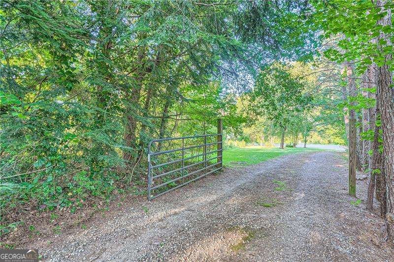 1565 Dr Bramblett Road Cumming - 28