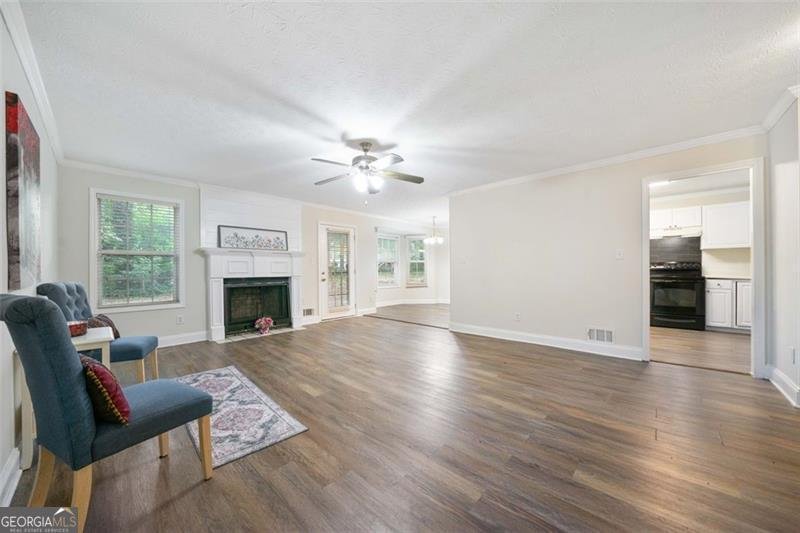 3235 Harms Way Snellville - 6