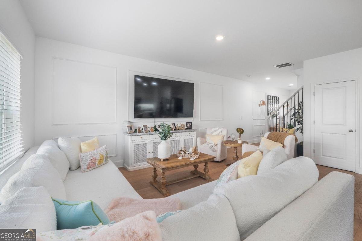1388 Ben Park Way Grayson - 3