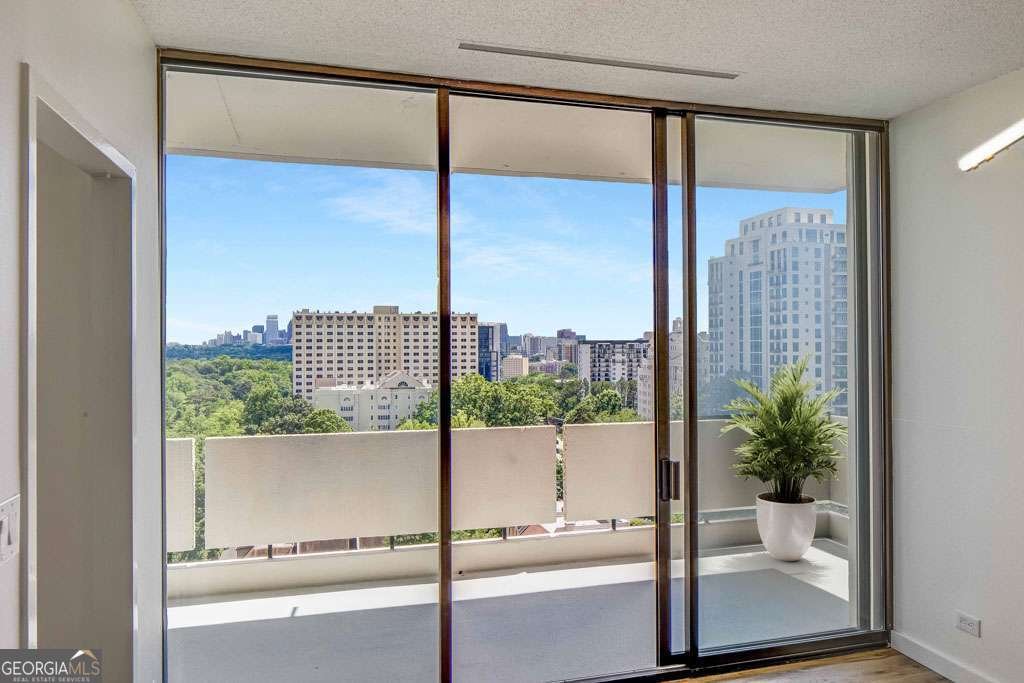 2575 Peachtree Road Atlanta - 8