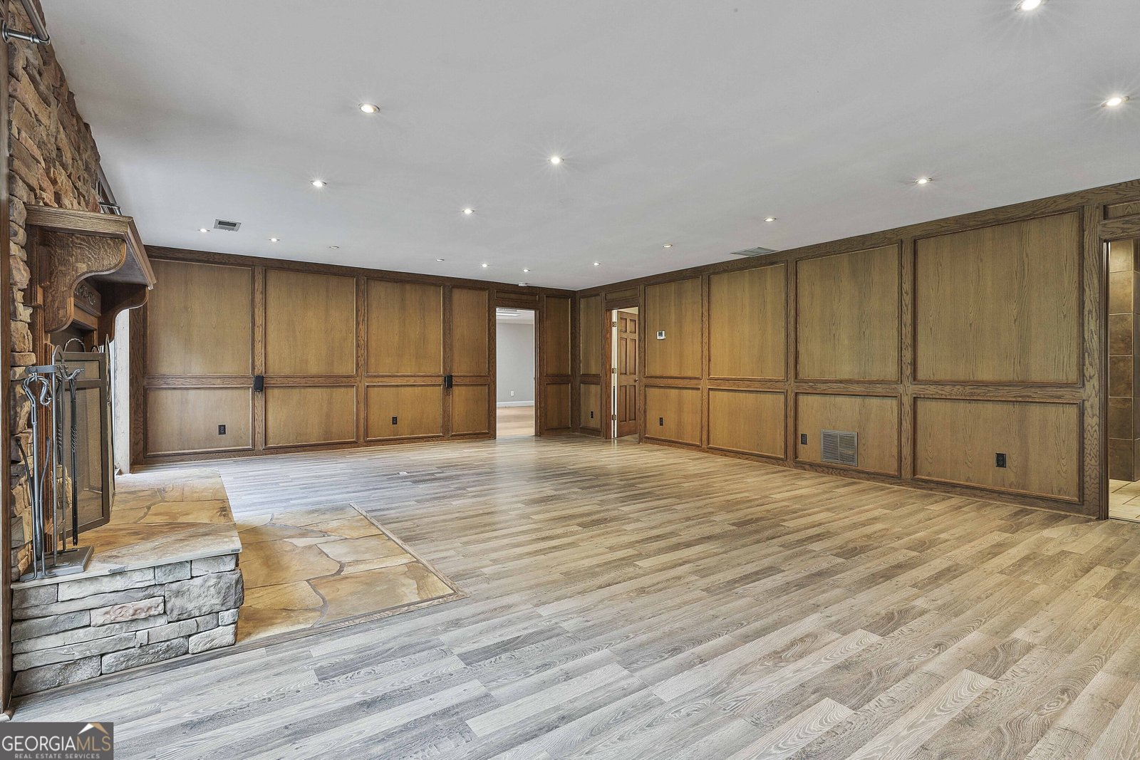 6220 Petersburg Road Fairburn - 27
