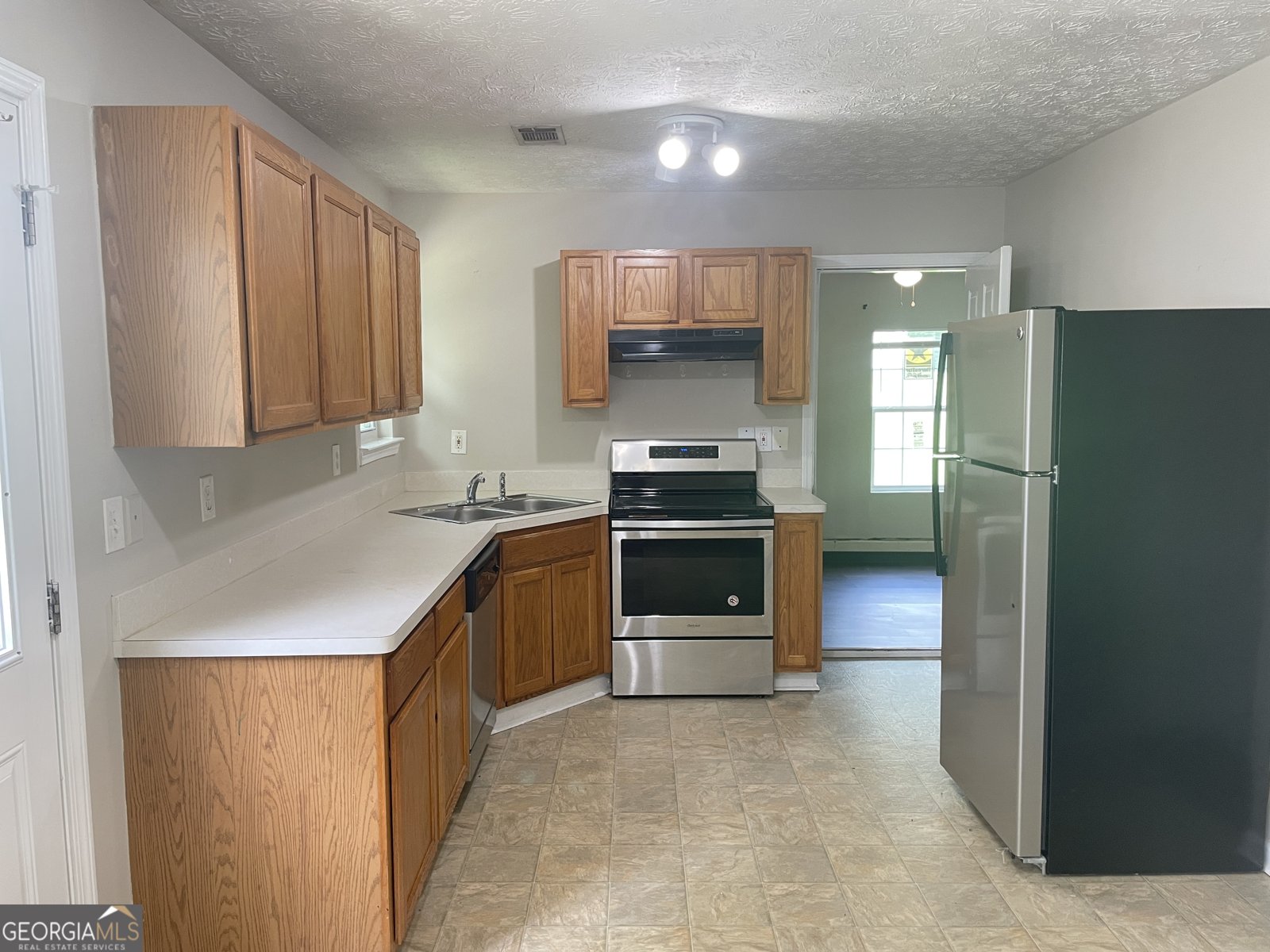 5465 Twin Lakes Drive College Park - 5