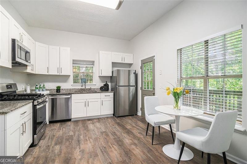 3440 OAKTREE Stonecrest - 7