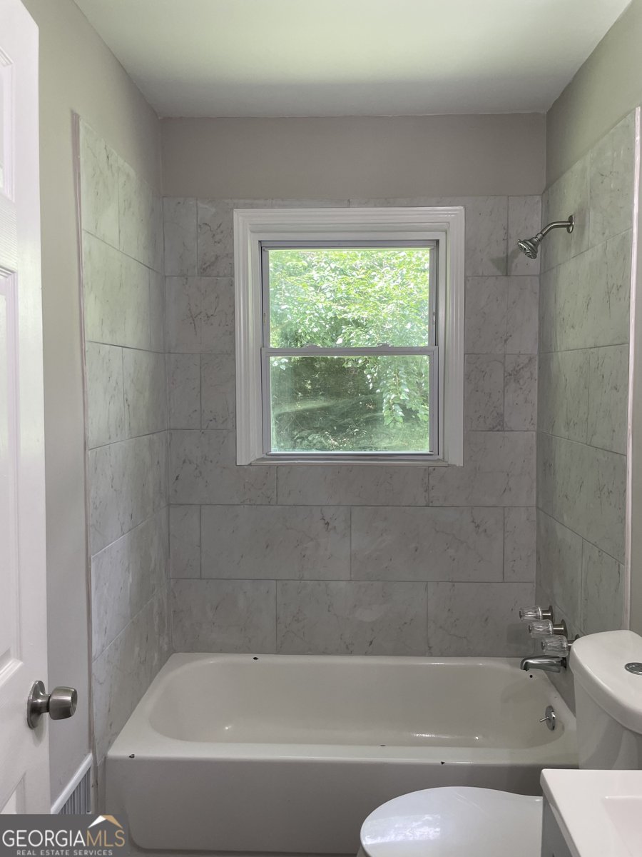 2245 Polar Rock Avenue Atlanta - 9
