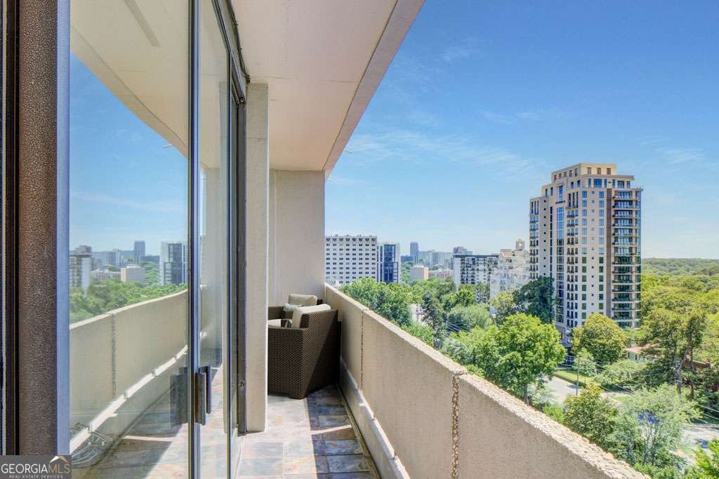2575 Peachtree Road Atlanta - 12
