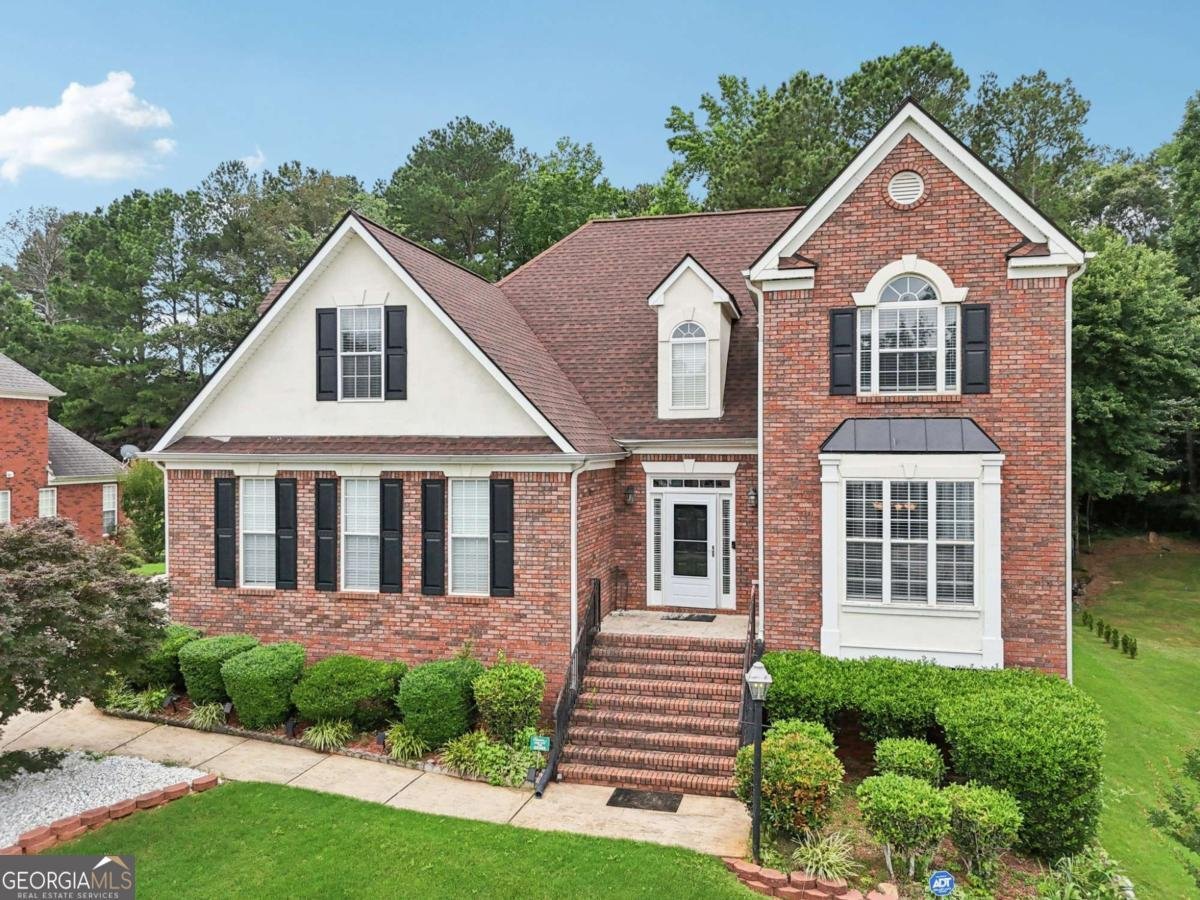 3223 Thornecreek Drive Douglasville - 1